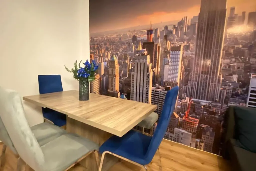 The Big Apple Apartment In Wiedeń